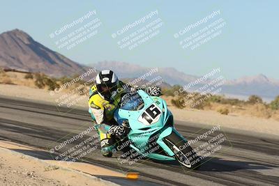 media/Nov-02-2025-CVMA (Sun) [[337aff29ab]]/Race 18-Supersport Middleweight/